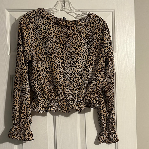 Leopard Print Ruffle  Top - Picture 4 of 5